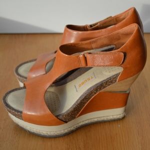 Tsubo Art Cork Wood Wedge Platform Open Toe Sandal